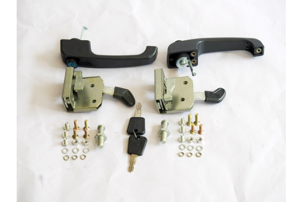 Door locking assy